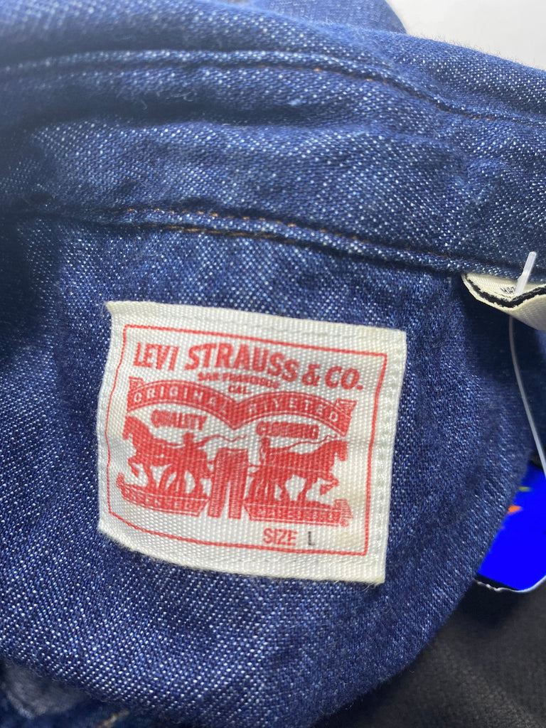 Levis