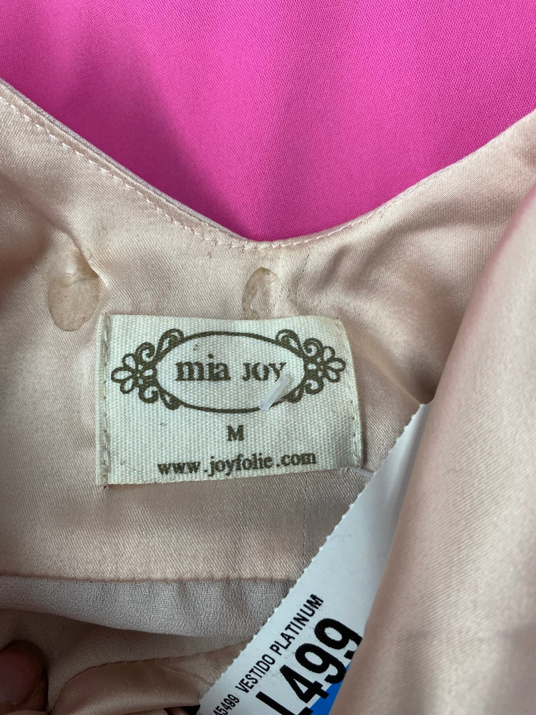 Mia joy