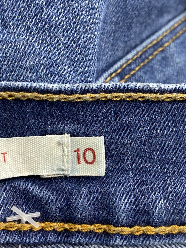 Levi's