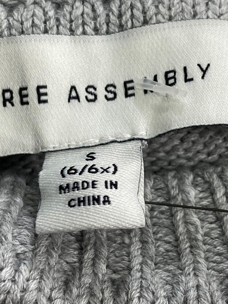 Free Assembly