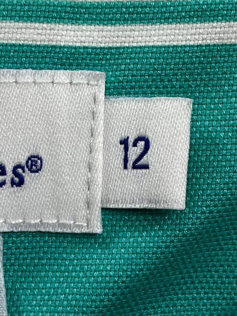 Vineyard vines