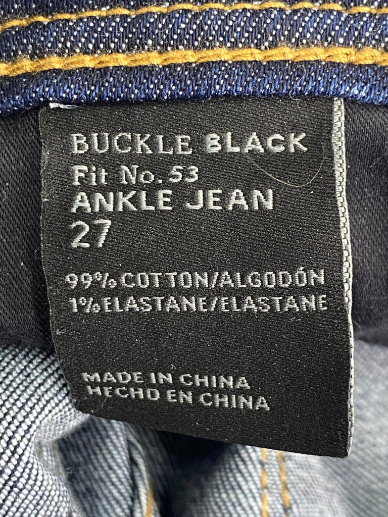 Buckle black