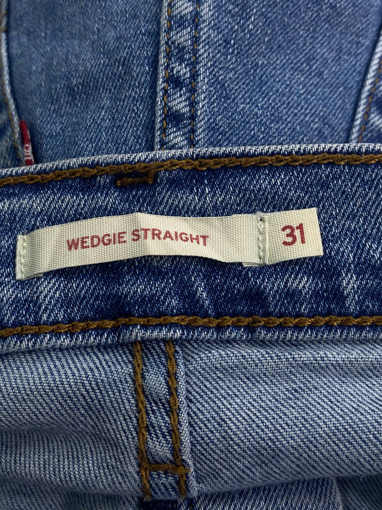 Levis