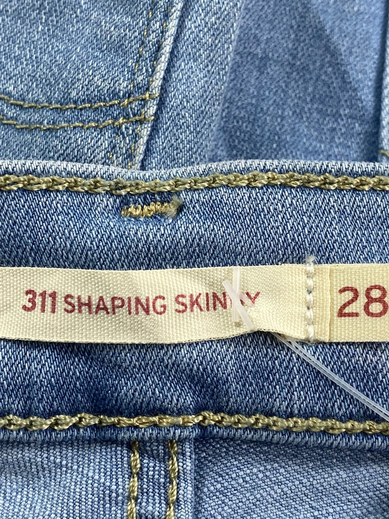 Levis