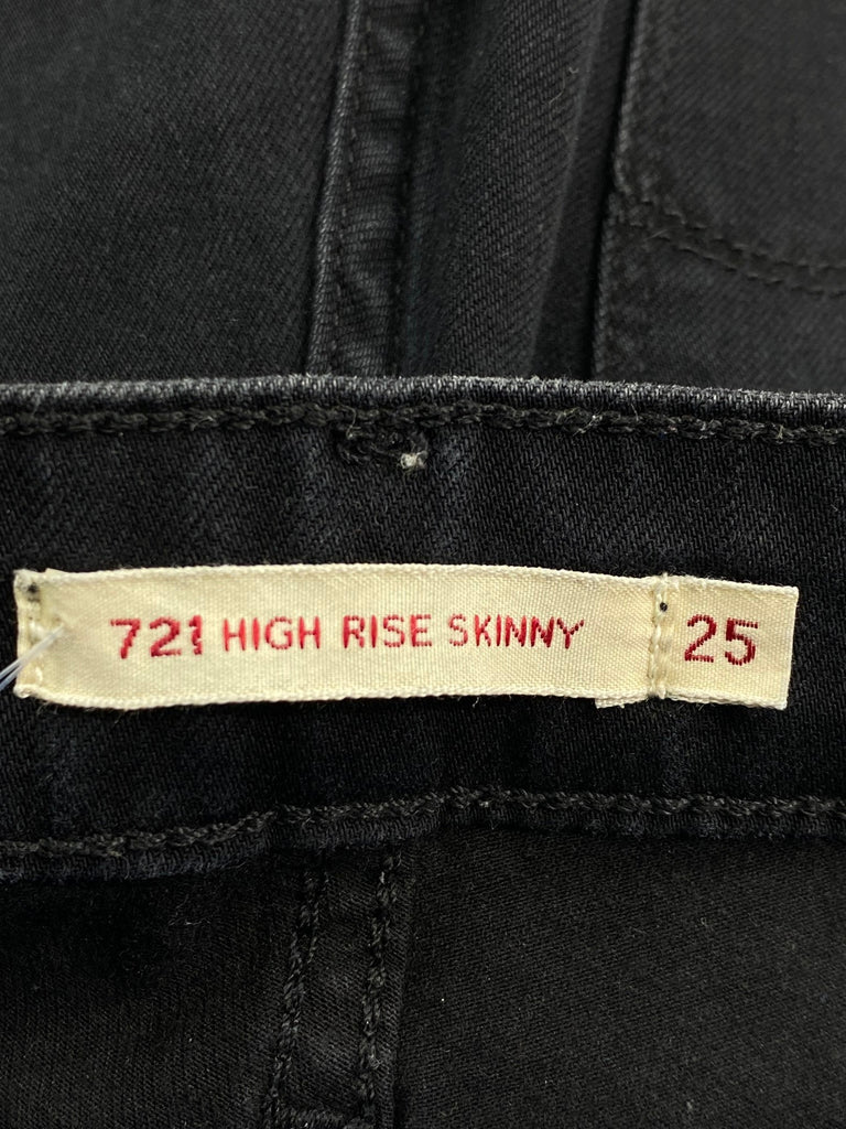 Levis