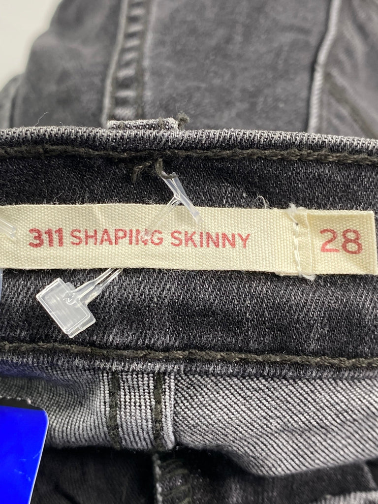 Levis