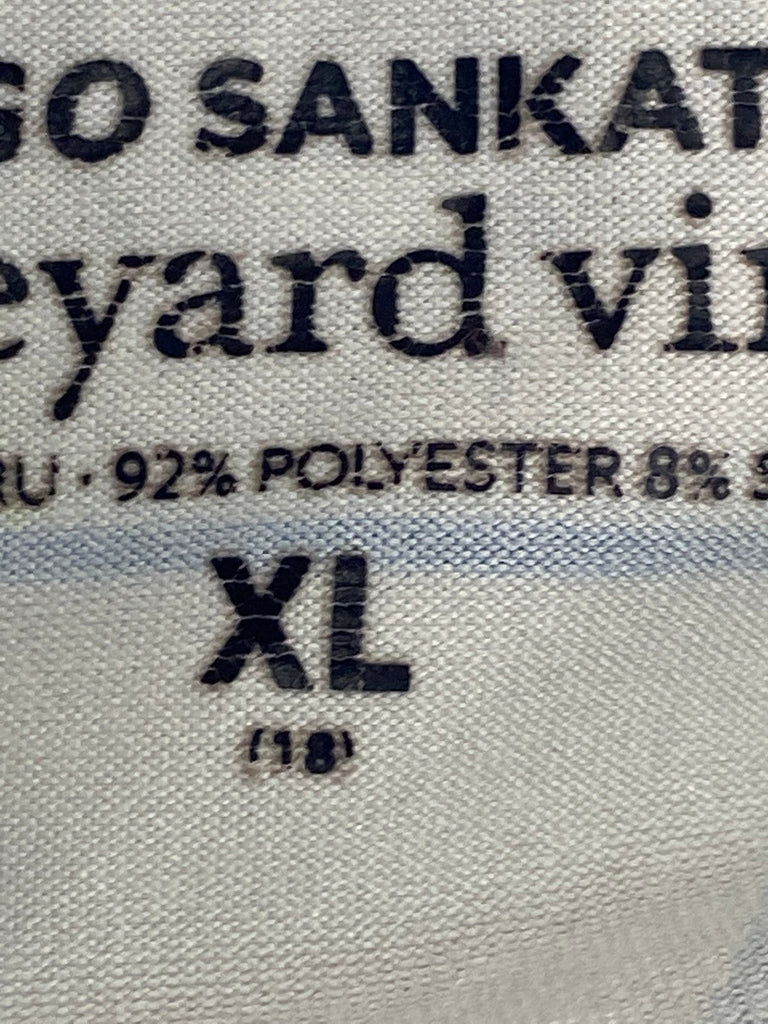 Vineyard vines