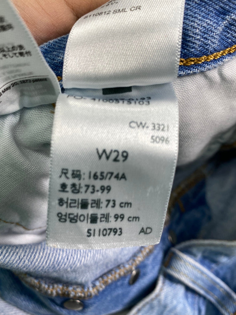 Levis